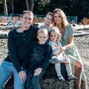 Meet your Posher, Laurel